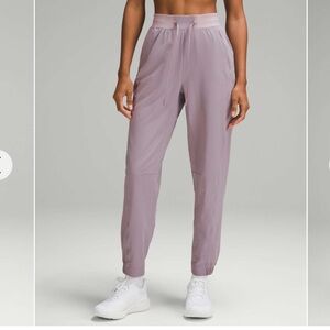 Lululemon License to Train Joggers High Rise in Color Violet Verbena